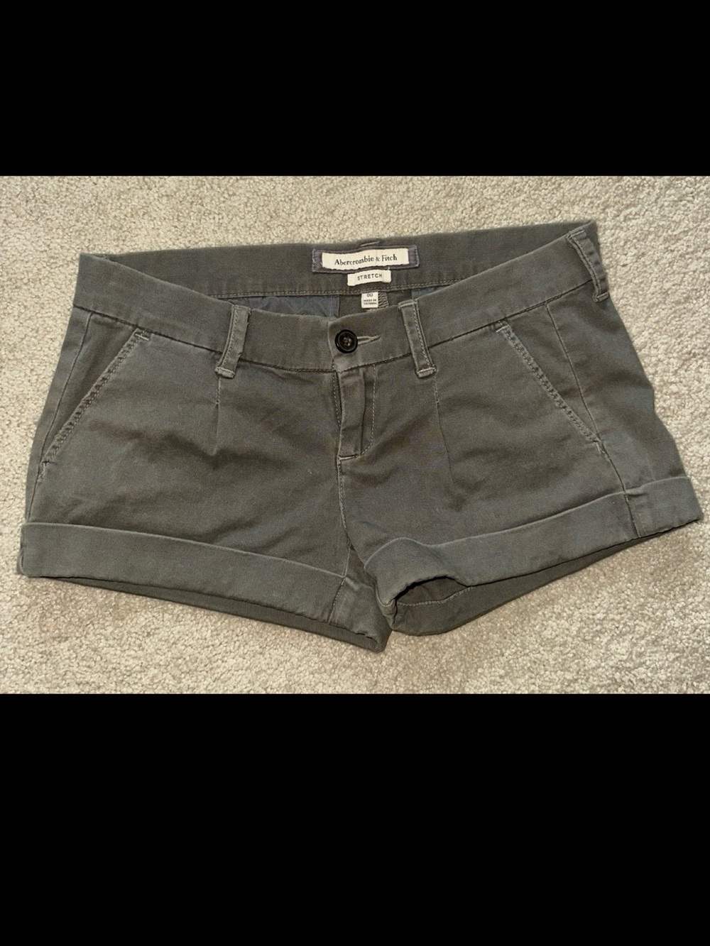 Y2K Abercrombie & Fitch Shorts (size 00)